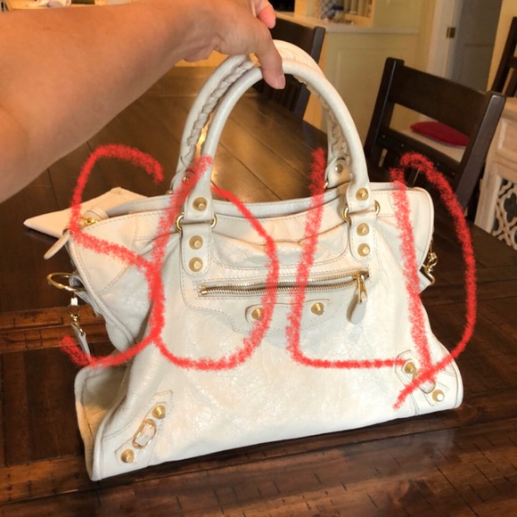 SOLD πΈπΌπΊ Authentic Balenciaga Classic city - Picture 1 of 15